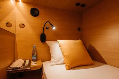 GettSleep 톨마체보 컴포트 포드 LED 독서등 내부