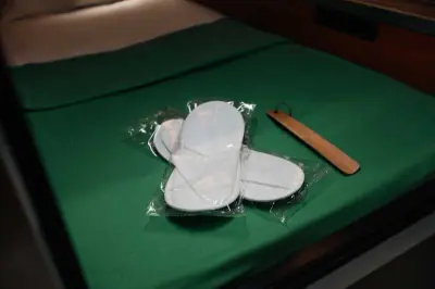 Zapatillas desechables set bienvenida amenidades hotel cápsula GettSleep Tolmachevo