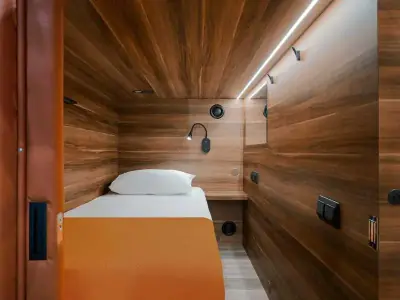 GettSleep Comfort capsule interior wall power outlets Terminal B Sheremetyevo