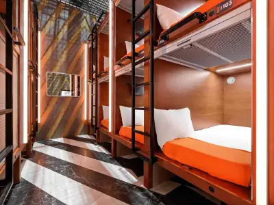 GettSleep otel koridoru kapsül sırası Terminal B Şeremetyevo