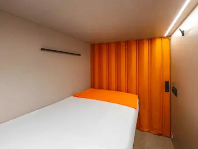 GettSleepコンフォート上段カプセル内装 ベッド ターミナルB出発 シェレメーチエヴォ