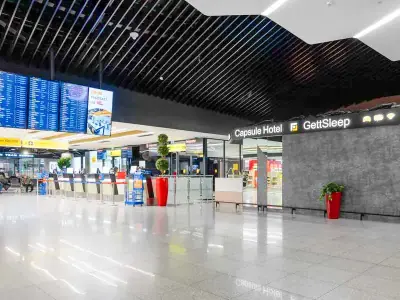 Rezeption Frontfassade GettSleep Terminal B Abflugbereich Scheremetjewo