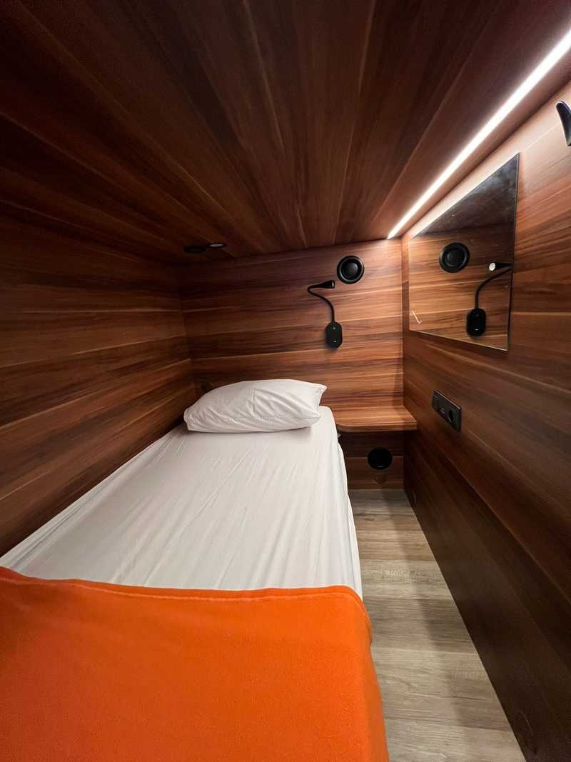 更舒适的单胶囊（上部）