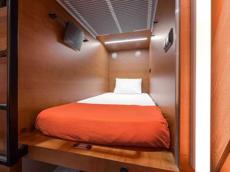 Gallery image - 2110